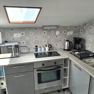Appartamento Anica With Parking, Rovigno